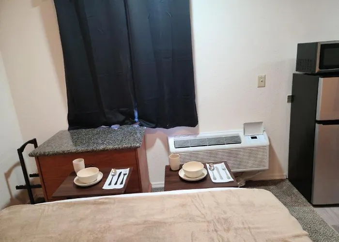 069A The Grand Canyon Getaway Suite With Kitchenette Sleeps 4